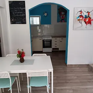 https://babaloo-beach-apartment.hotelinzadar.com